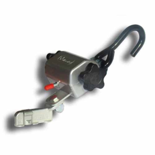 FIXACIÓN AUTOMÁTICA DE CADEIRA DE RODAS